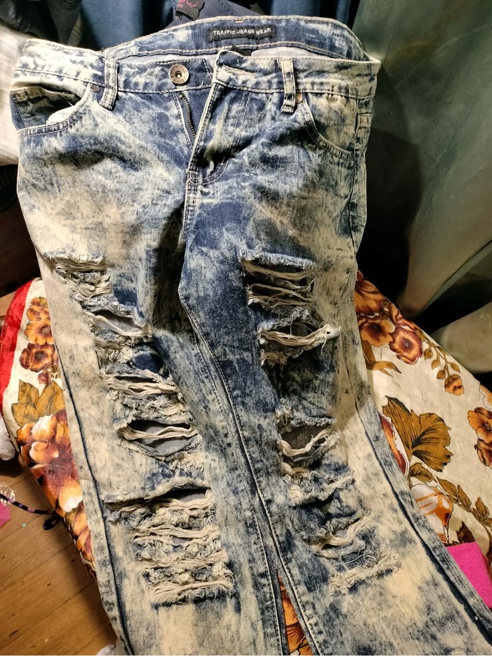 Women’s size 11 distressed jeans